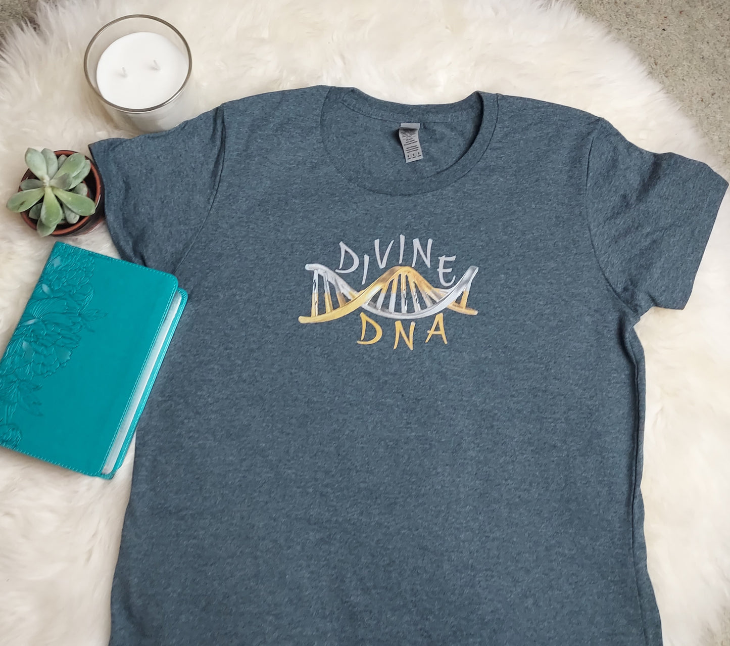 Divine DNA - women's relaxed fit short sleeve T-Shirt