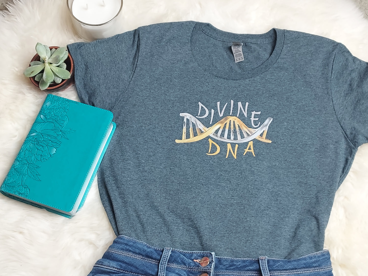 Divine DNA - women's relaxed fit short sleeve T-Shirt